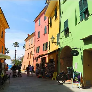 a-ca-du-megu-charme-a-100-mt-dal-mare.hotelitalianriviera.com/